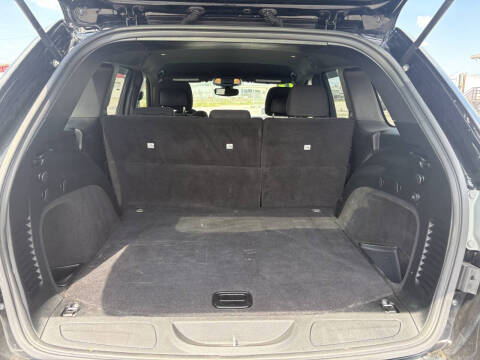 2017 Jeep Grand Cherokee Laredo E