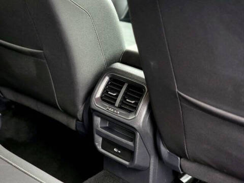 2024 Volkswagen Taos SE 4Motion