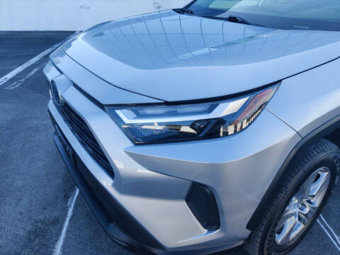 2023 Toyota RAV4 Hybrid LE