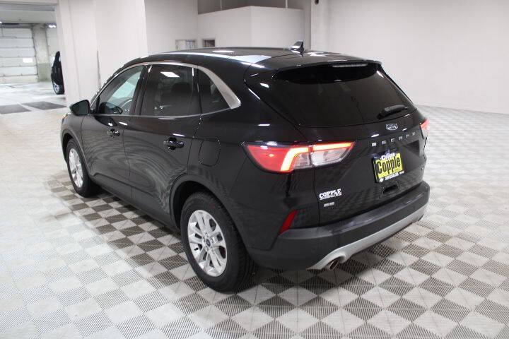 2021 Ford Escape Hybrid SE