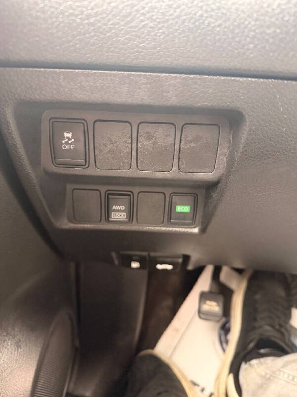 2017 Nissan Rogue Sport SV