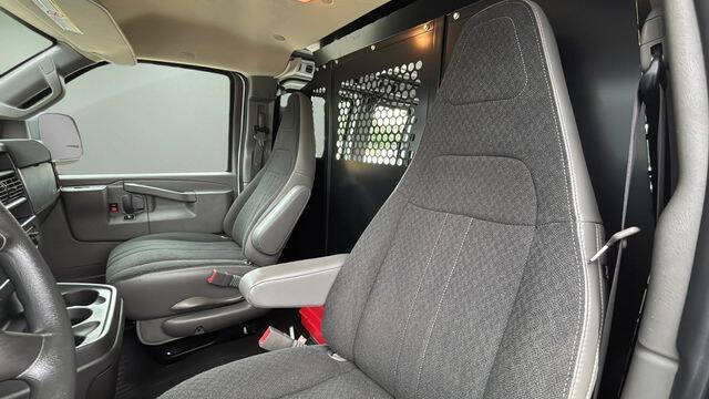 2024 GMC Savana 2500