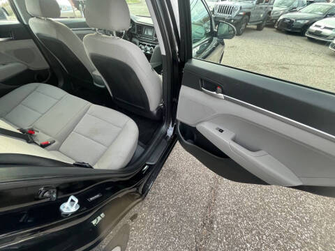 2019 Hyundai Elantra