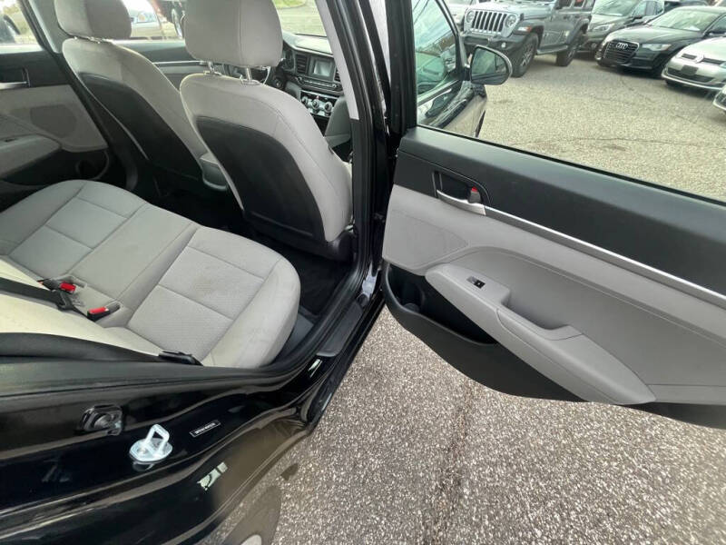 2019 Hyundai Elantra