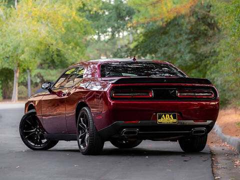 2018 Dodge Challenger SXT Plus