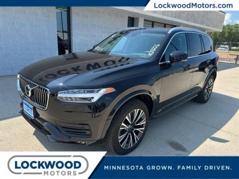 2022 Volvo XC90 T6 Momentum 7-Passenger