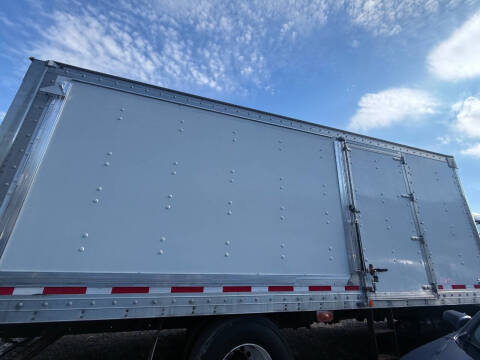 2018 Freightliner M2 106