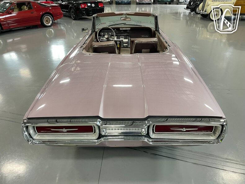 1964 Ford Thunderbird