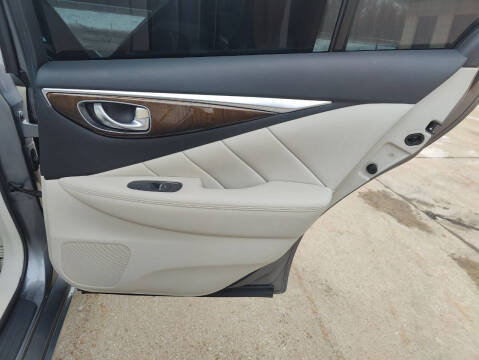 2018 Infiniti Q50 2.0T Luxe