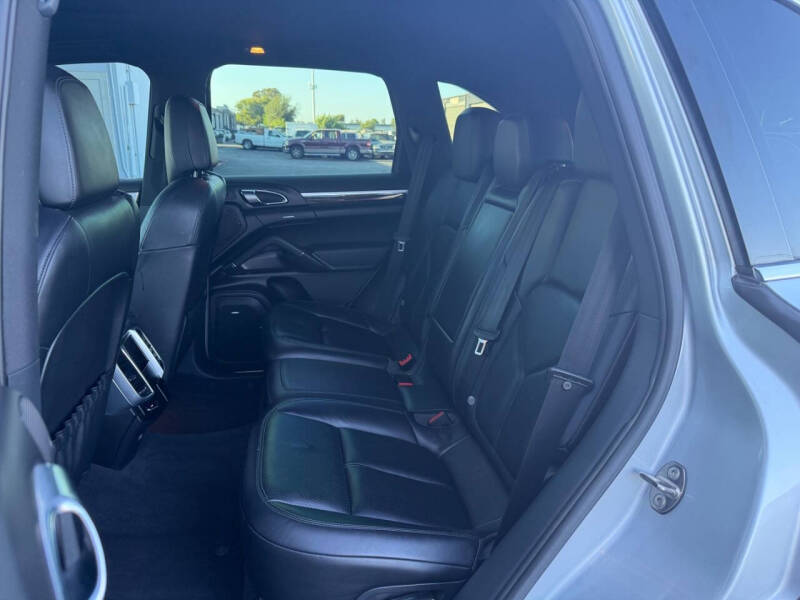 2011 Porsche Cayenne S