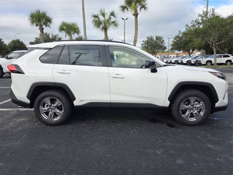 2025 Toyota RAV4 Hybrid LE