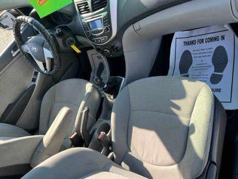 2013 Hyundai Accent GLS
