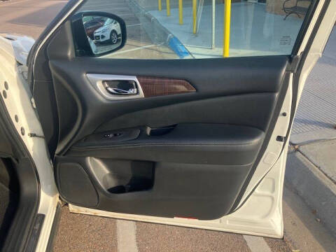 2013 Nissan Pathfinder Platinum