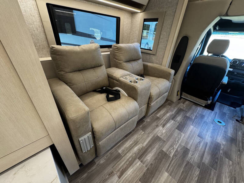 2026 Tiffin Wayfarer