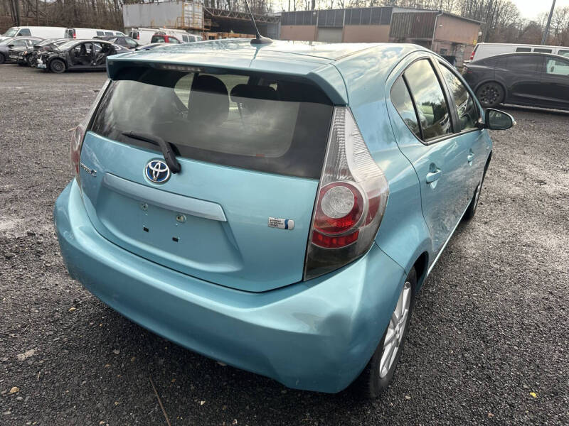 2012 Toyota Prius c Three