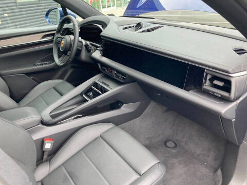 2024 Porsche Macan 4 Electric