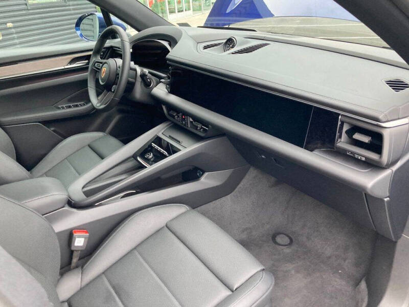 2024 Porsche Macan 4 Electric