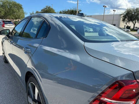 2024 Volvo S60 Recharge T8 Plus Dark Theme