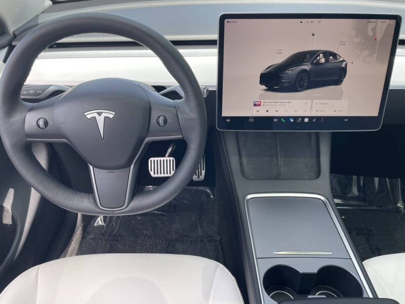 2024 Tesla Model Y Long Range