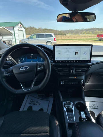 2023 Ford Escape ST-Line Select
