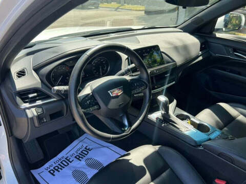 2024 Cadillac CT4 Luxury