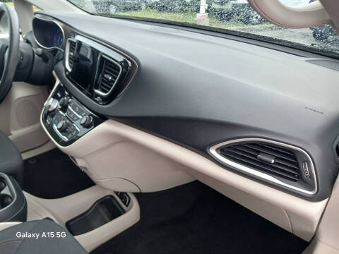 2018 Chrysler Pacifica Touring Plus