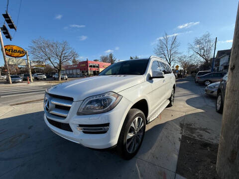 2016 Mercedes-Benz GL-Class for sale at Lake Street Auto in Minneapolis MN