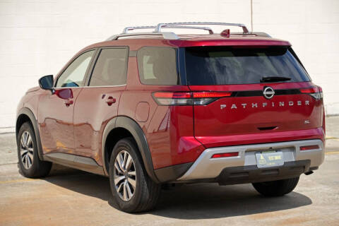2023 Nissan Pathfinder SL