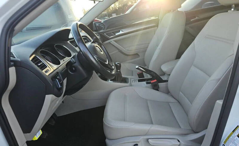 2017 Volkswagen Golf TSI Wolfsburg Edition