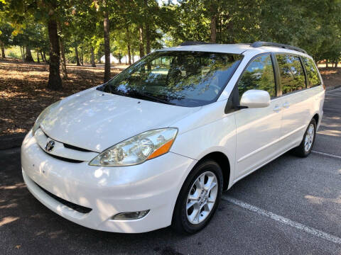 2006 Toyota Sienna for sale at NEXauto in Flowery Branch GA