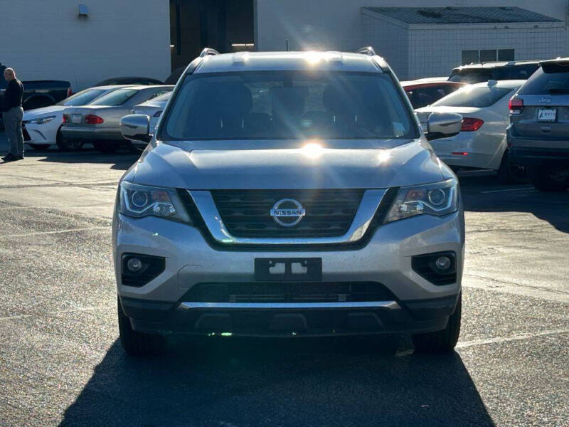 2017 Nissan Pathfinder SV