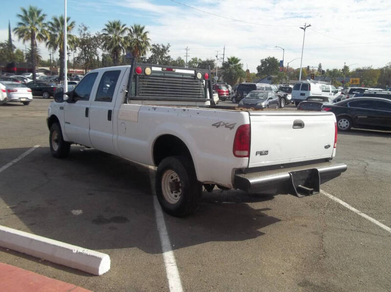 2002 Ford F-350 Super Duty XLT photo 11