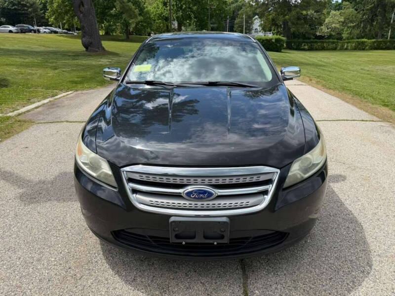 2011 Ford Taurus SEL