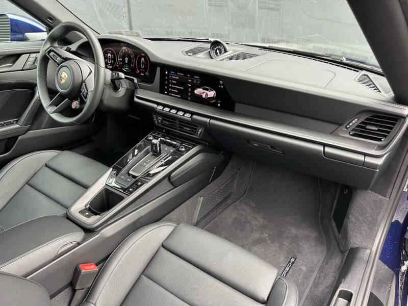 2025 Porsche 911 Targa 4 GTS