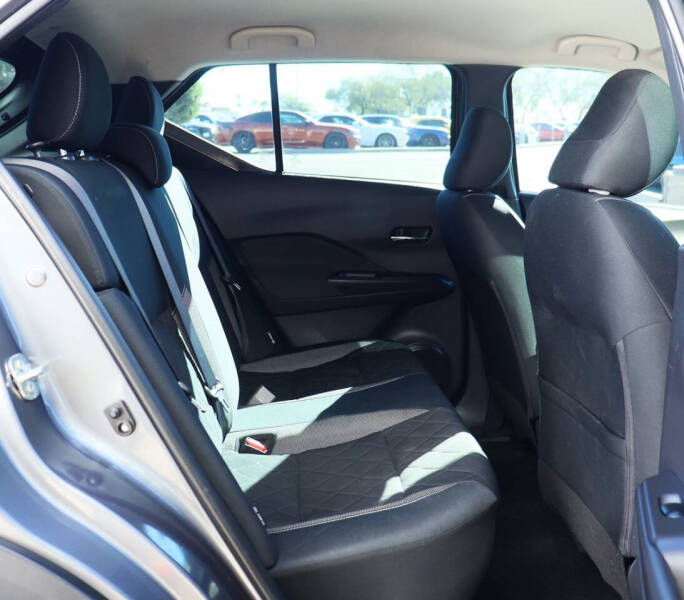 2020 Nissan Kicks SV