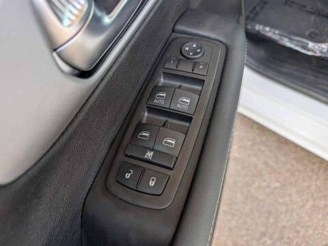 2024 Chrysler Pacifica Touring