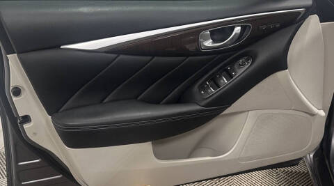 2014 Infiniti Q50 Hybrid Sport