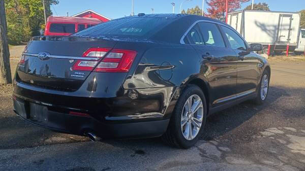 2014 Ford Taurus SEL