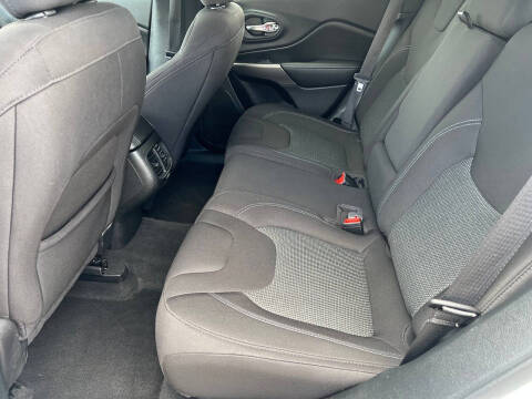 2020 Jeep Cherokee Latitude