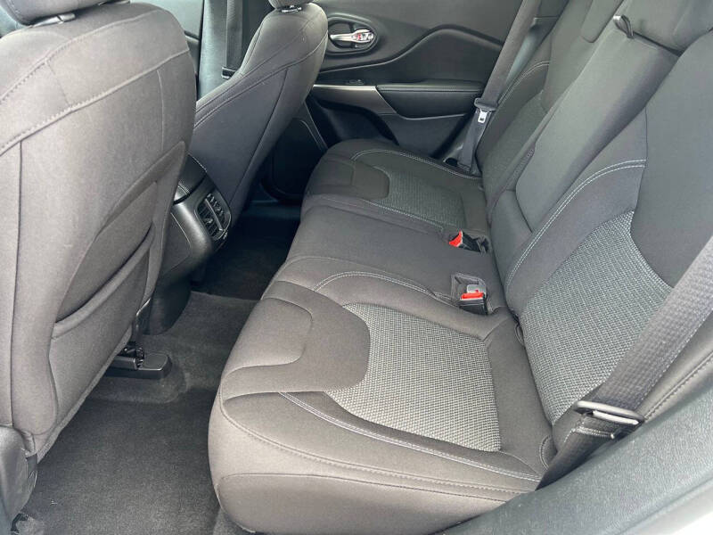 2020 Jeep Cherokee Latitude