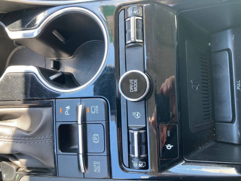 2022 Kia K5 EX