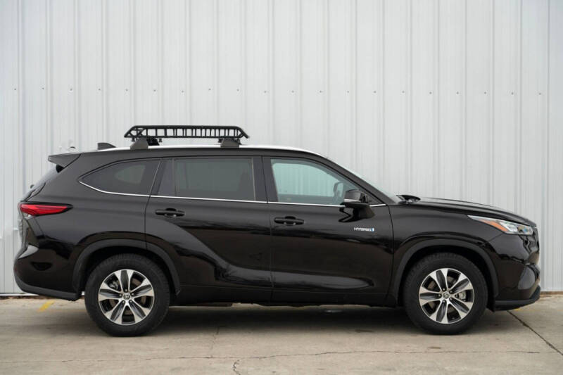 2020 Toyota Highlander Hybrid XLE