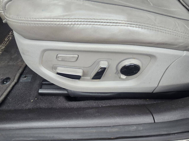 2016 Hyundai Genesis 3.8L