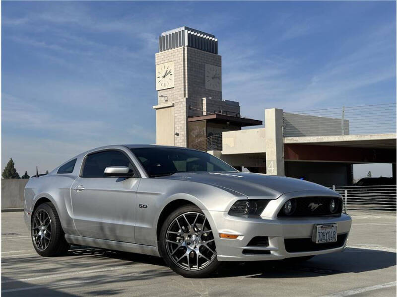 2014 Ford Mustang GT photo 21