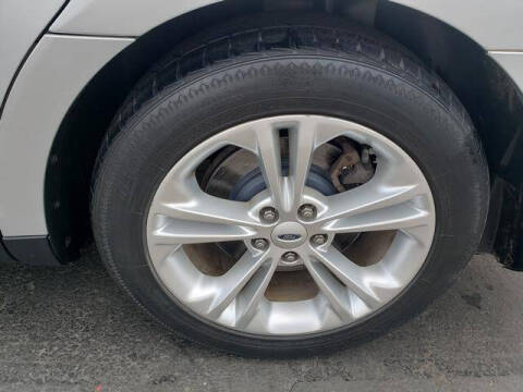 2014 Ford Taurus SEL