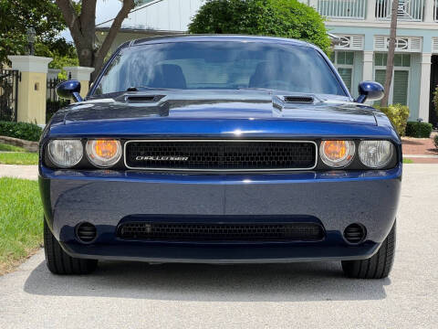 2014 Dodge Challenger SXT