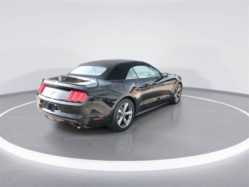 2015 Ford Mustang V6