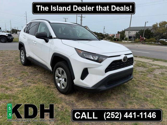2020 Toyota RAV4 LE