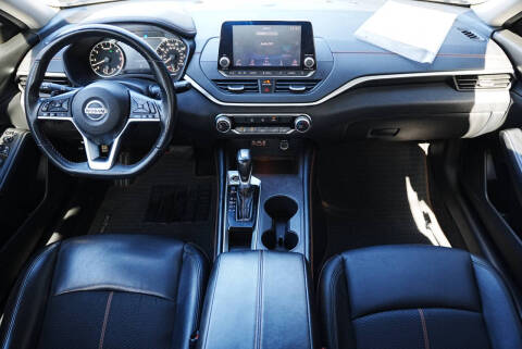 2022 Nissan Altima 2.5 SR