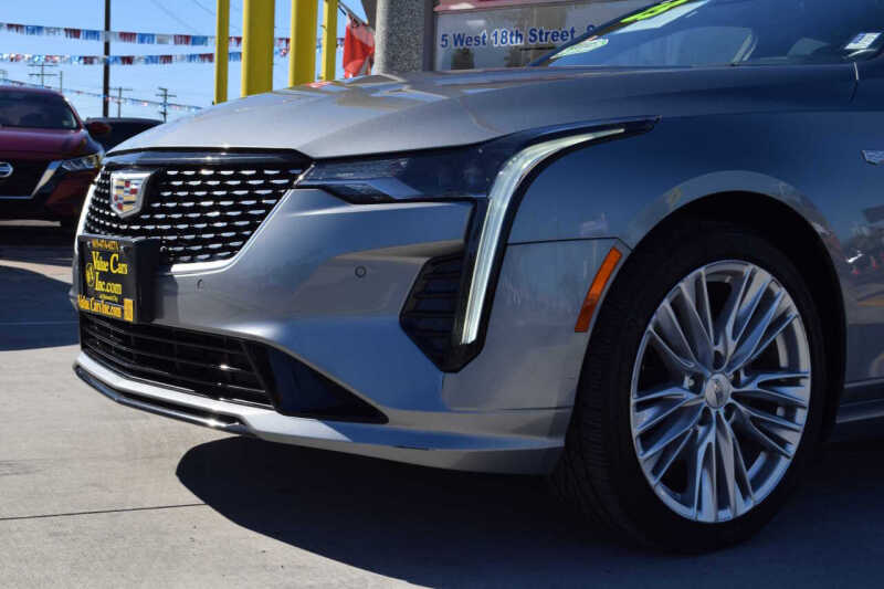 2023 Cadillac CT4 Premium Luxury